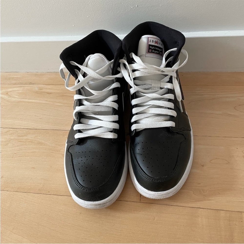 Nike Jordan’s size 10, no box.